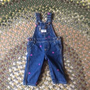Oshkosh Vestbak heart embroidered overalls 6m